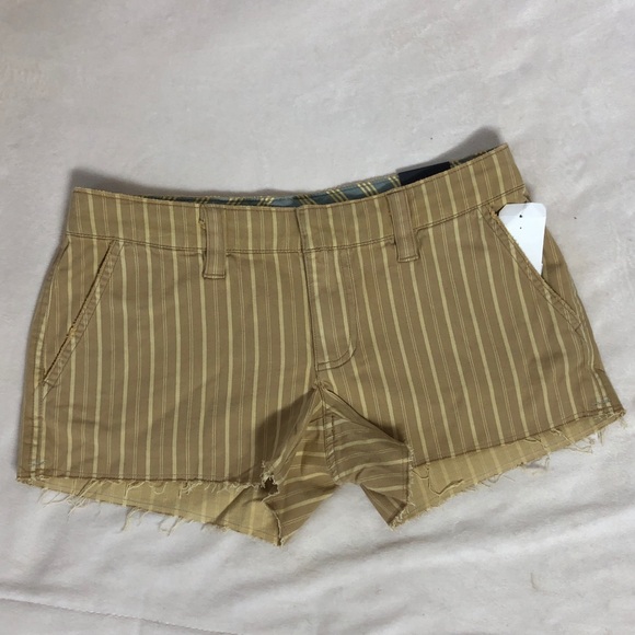 American Eagle Brown/Mustard Striped Shorts NWT - Picture 2 of 5